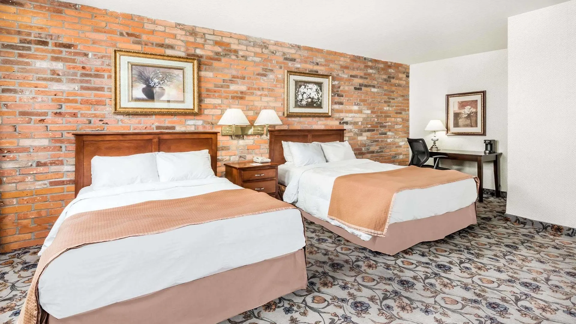 Hotel 89 Yorkville تورونتو